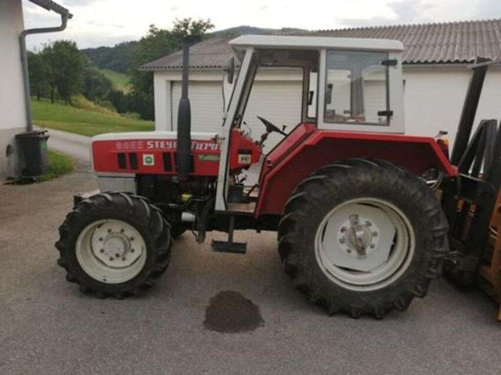 STEYR 8065 A T Traktor