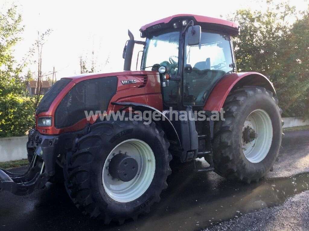 VALTRA S352 Traktor